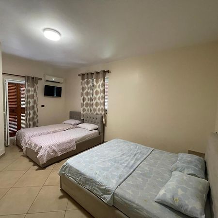 Hotel Freedom Lezha Kültér fotó