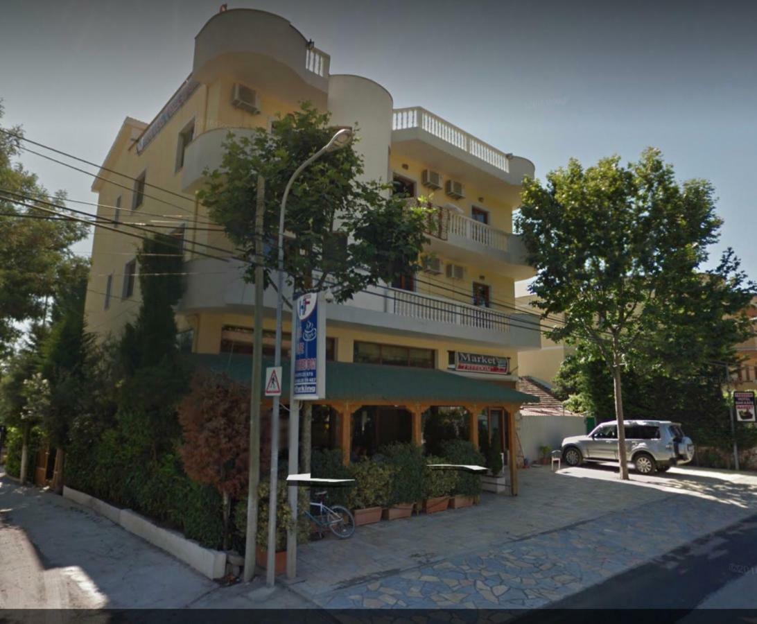 Hotel Freedom Lezha Kültér fotó