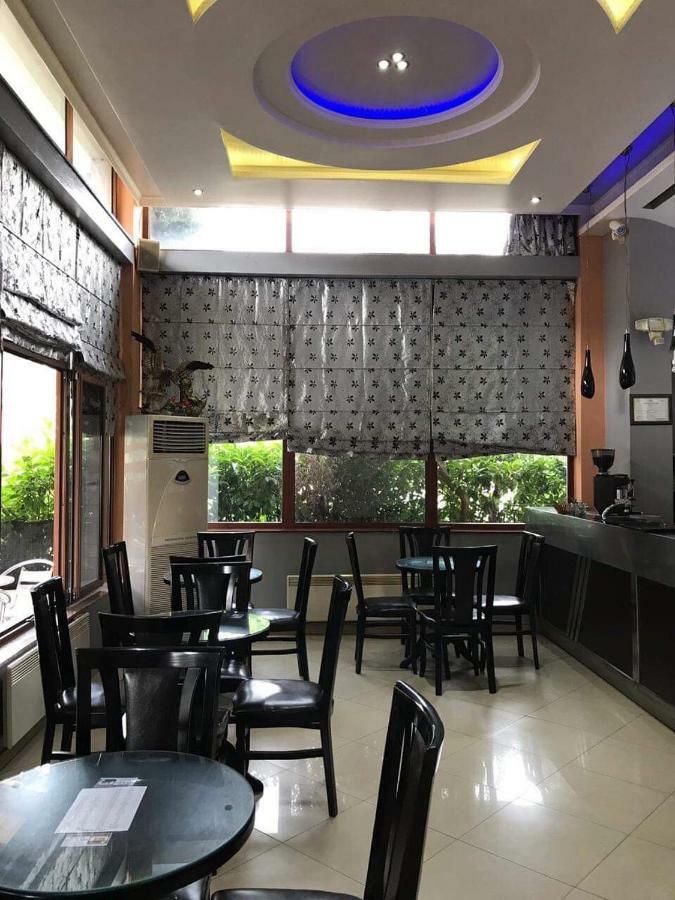 Hotel Freedom Lezha Kültér fotó